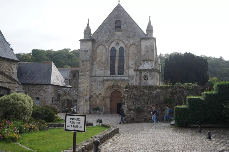 Abbatiale Saint-Magloire de Léhon (1)