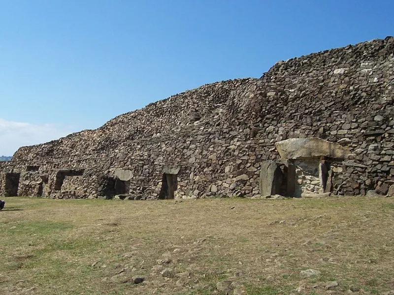 Barnenez front2