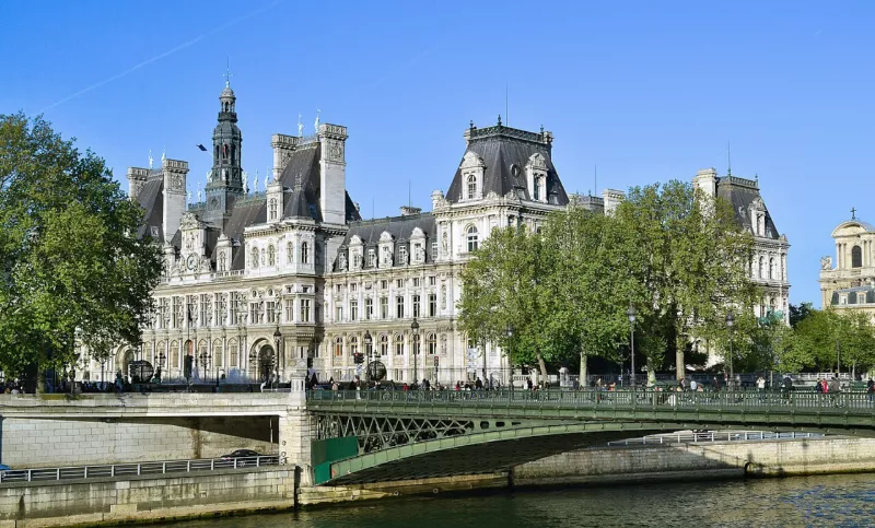 Grilles de l'Hôtel de Ville de Paris